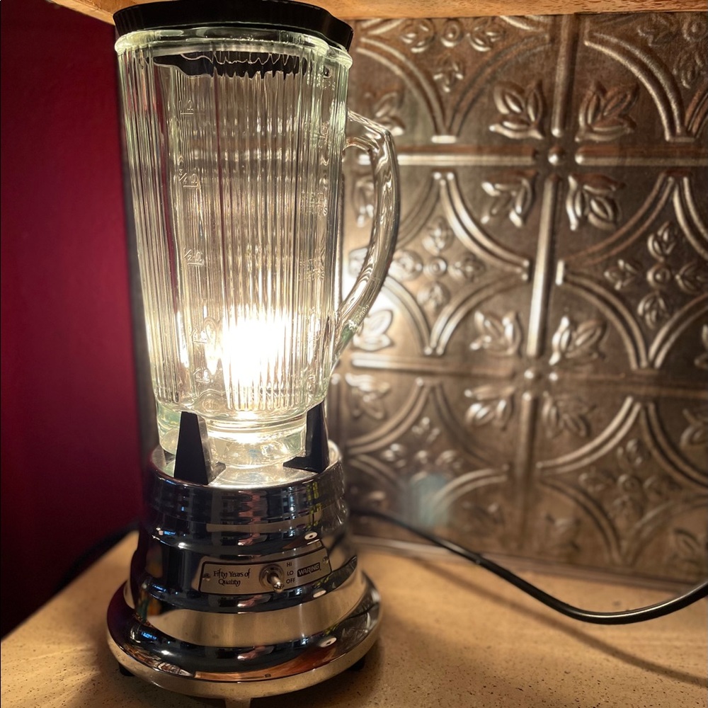 Waring Blender Lamp